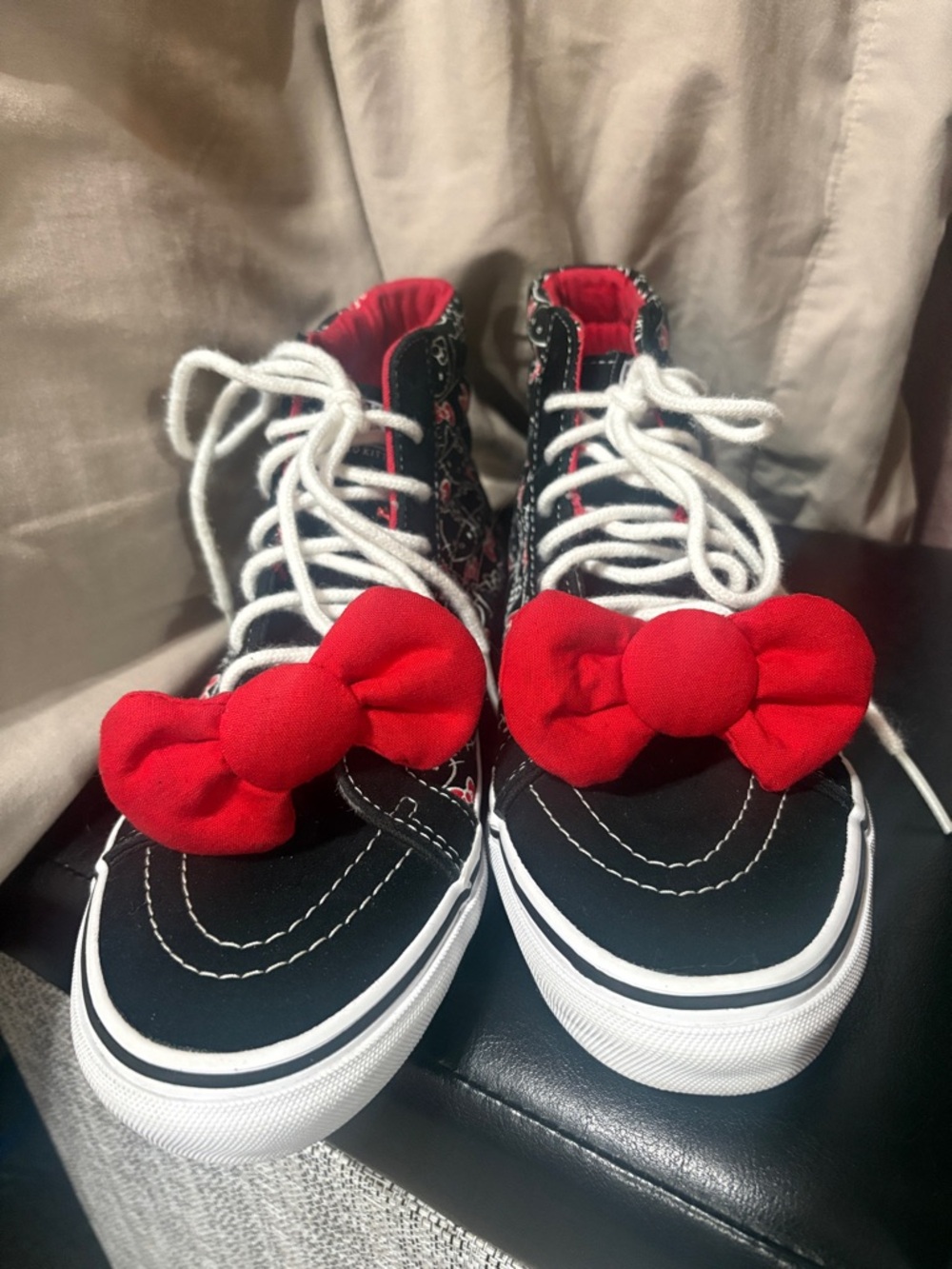 Hello KittyVans Black High-Top Sneakers with Red Bow Accents